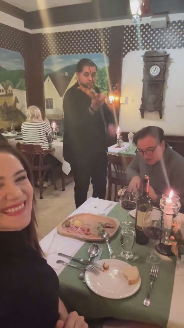 Fazıl Say'dan elleriyle kemancıya eşlik ettiği anlar sosyal medyayı salladı