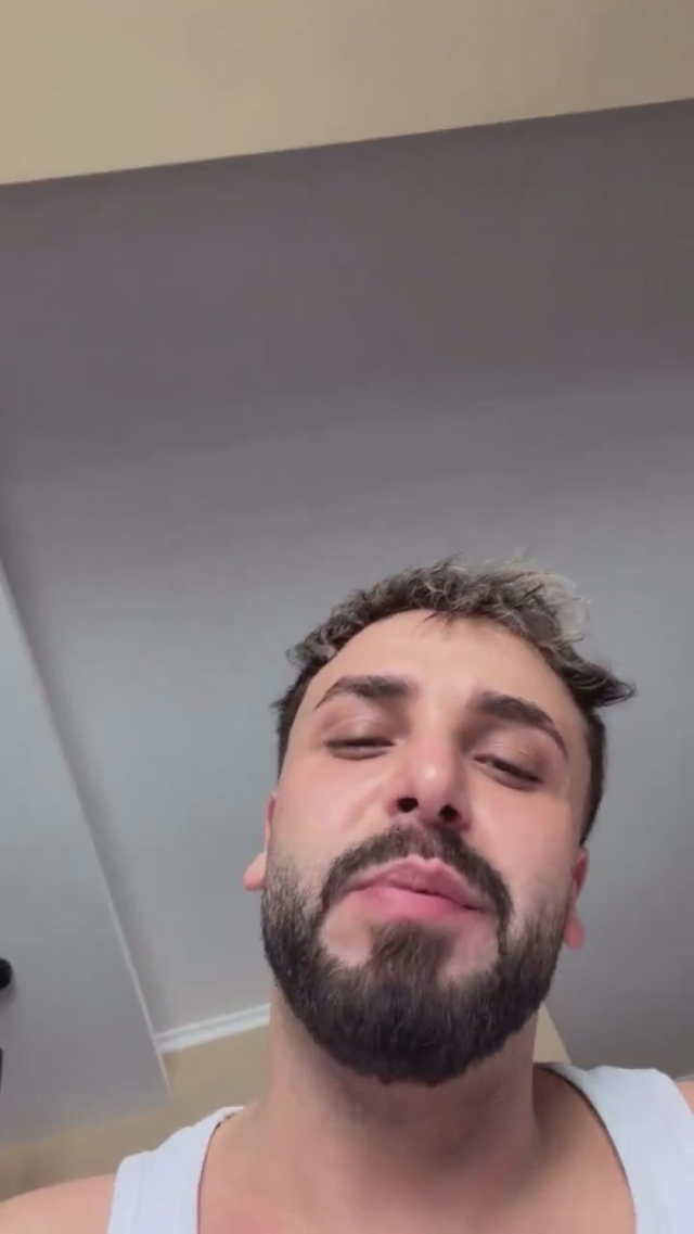 Demet Akalın 'Cimri' dedi, Sefo'dan yanıt gecikmedi: Demet abla hala para diyor, abla böyle anlaştık ya...