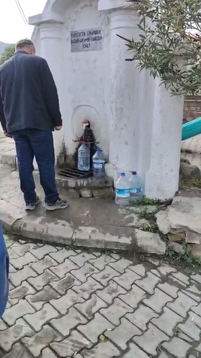 Gökçeada'da selin ardından ev ve iş yerlerine 2 gündür su verilemiyor