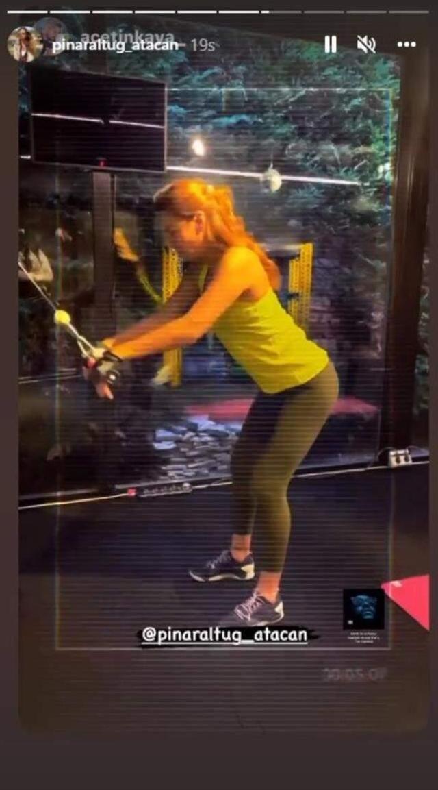 Spor yaptığı anlar paylaşan Pınar Altuğ, fit vücuduyla herkesi hayran bırakıyor