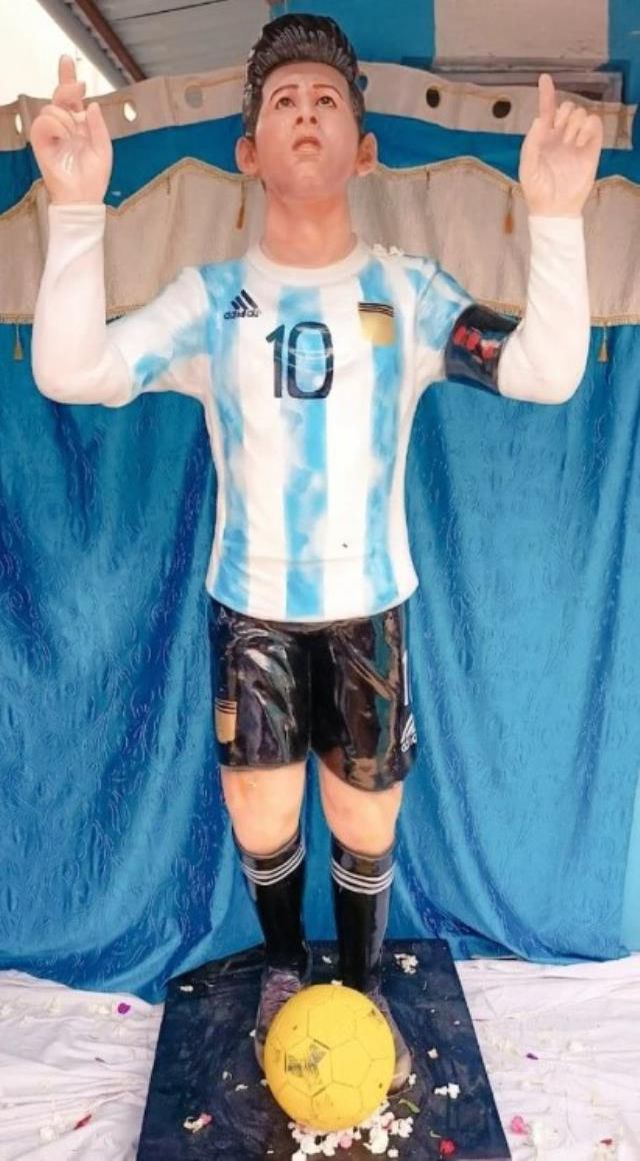 Messi görse 'Bu kim?' der! Arjantinli yıldızın, Hindistan'daki heykeli dalga konusu oldu