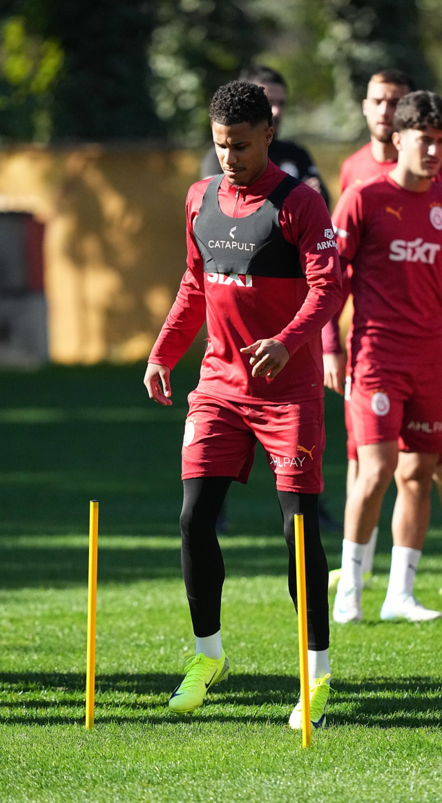 Galatasaray'ın yıldızı milli takımı kadrosundan çıkarıldı