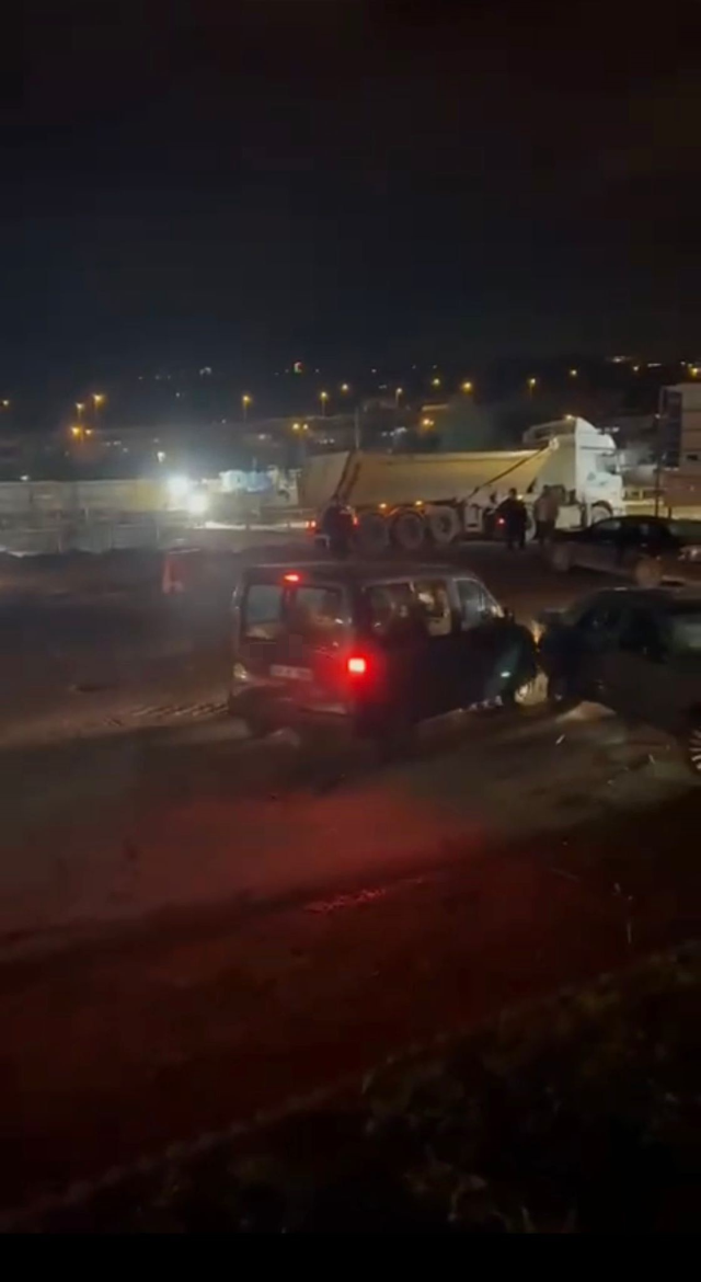 Öfkelenen sürücü ortalığı birbirine kattı