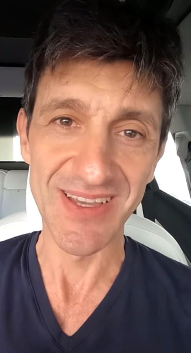 Bir neslin kahramanı Tolga Abi yıllar sonra ortaya çıktı! Çocuğunu gören şaşırdı