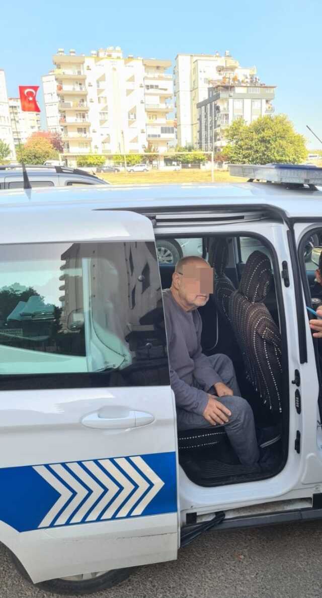 16 gün önce 1,5 Milyon TL'ye aldığı otomobilini komşusu taşla çizdi