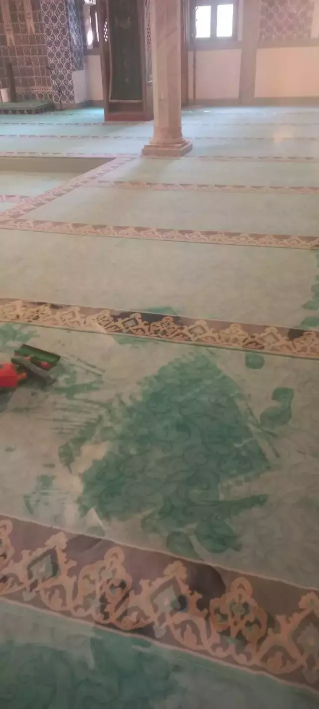 Kütahya'daki gençler camiye zarar verdi