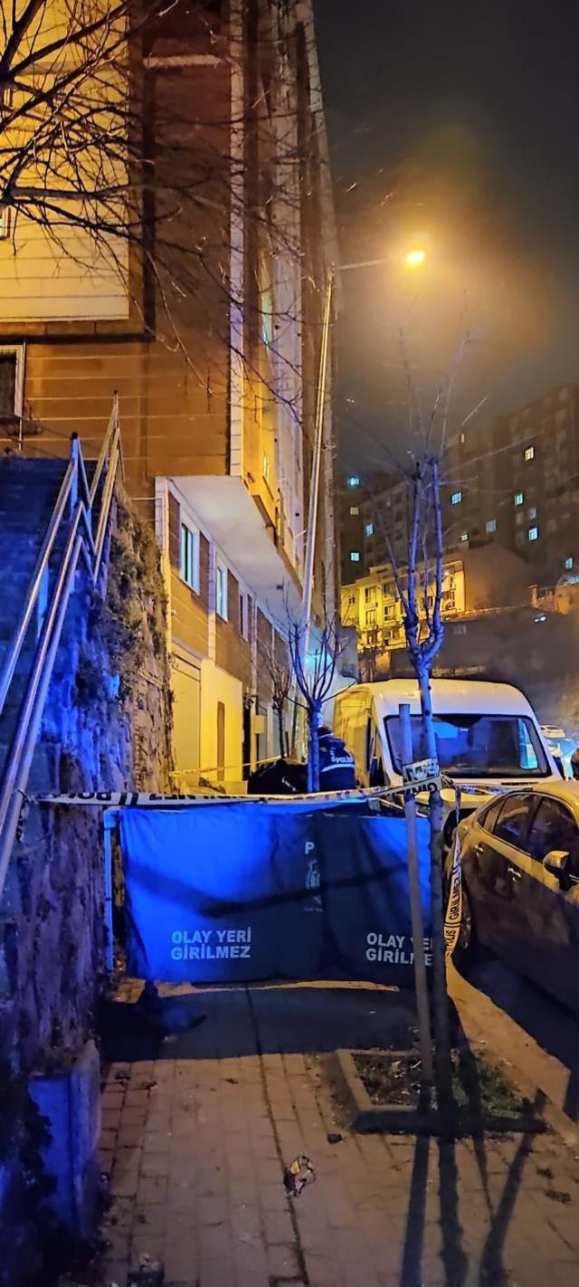 Kağıt toplayıcıları arasında çıkan kavgada kan döküldü! Şah damarını kesmiş