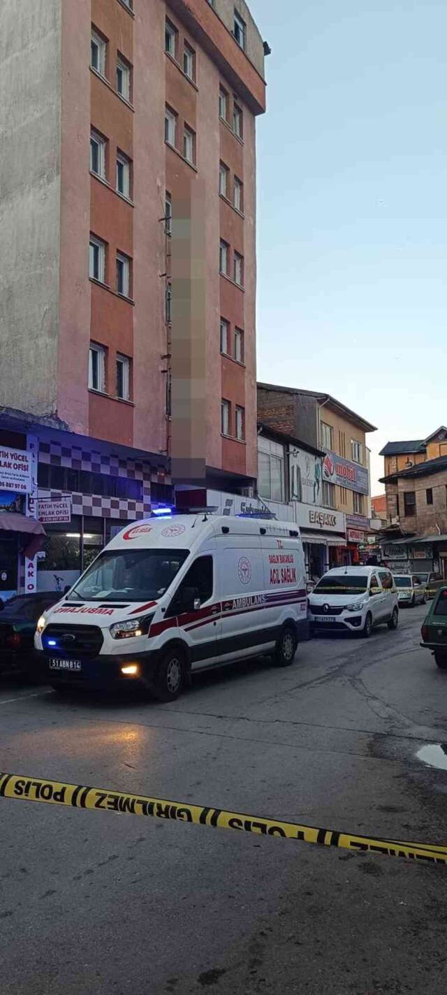 Niğde'de otel odasının penceresinden düşen genç kadın hayatını kaybetti