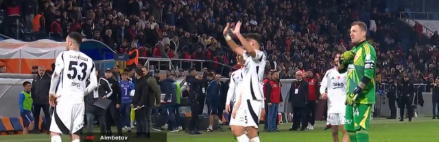 Devre arasında beklenmedik olay: Beşiktaşlı futbolcular soyunma odasından geri döndü
