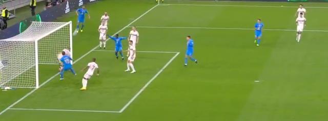 Fenerbahçe'nin yıldızı Szalai'nin yaptığı hareket İtalya yedek kulübesini ayağa kaldırdı