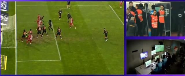 Son Dakika: Aslan liderliği bırakmadı! Galatasaray, Sivasspor'u deplasmanda 2-1'lik skorla mağlup etti