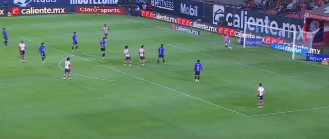 Fener'in eski yıldızından inanılmaz gol