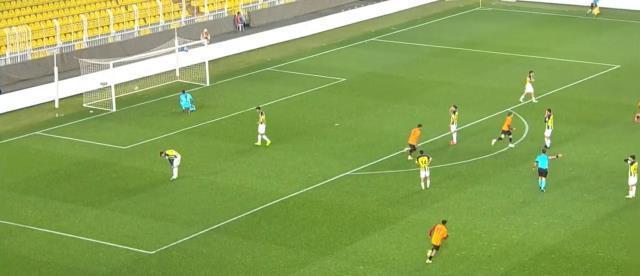 Gençlerin derbisinde kazanan Galatasaray! Herkes Fenerbahçe'nin yediği golü konuşuyor