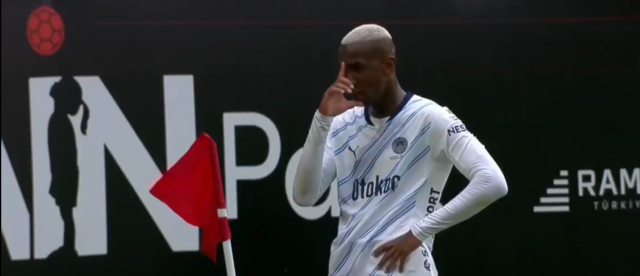 Fenerbahçe'nin Alanyaspor Karşılaşması ve Talisca'nın Gol Sevinci