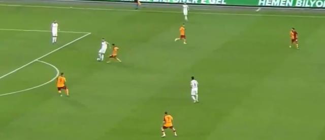 Seferovic bu pozisyonda yaptığıyla Galatasaraylıları şoka soktu! Herkes birbirine aynı soruyu soruyor