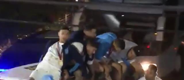 Tarihi şampiyonluk zehir olacaktı! Messi ve arkadaşları facianın eşiğinden döndü