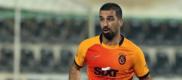 Arda Turan, ağır eleştiri ve hakaretlere verdiği cevapla taraftarın kalbini kazandı
