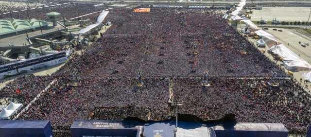1 milyon 700 bin kişi katıldı! İşte fotoğraflarla AK Parti'nin Büyük İstanbul Mitingi