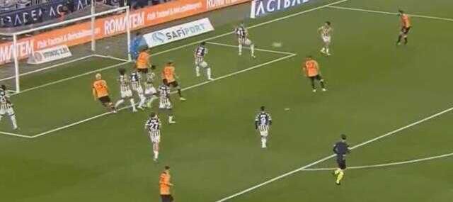 Derbide Kadıköy'ün buz kestiği an! Fenerbahçe taraftarının dünya başına yıkıldı