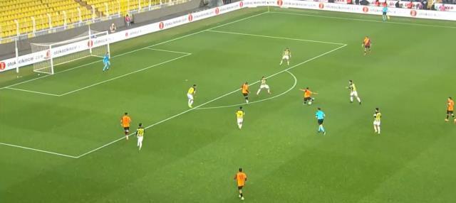 Gençlerin derbisinde kazanan Galatasaray! Herkes Fenerbahçe'nin yediği golü konuşuyor