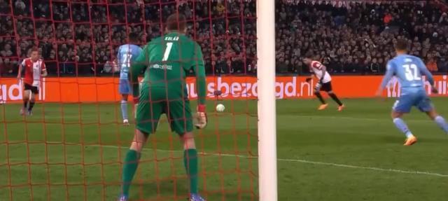 Kaleciyi fena avladı! Orkun Kökçü, Avrupa'yı kendine hayran bırakmaya devam ediyor