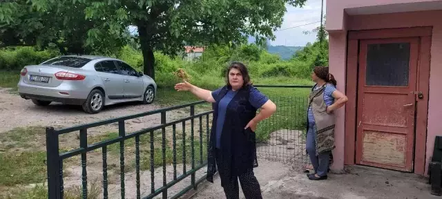 Bir mahalleyi ayı korkusu sardı: 'Evlerimizden çıkamıyoruz'