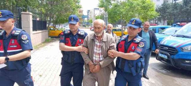 Herkes onu 'Yürüyen adam' olarak tanıyordu! Canlı yayın sırasında çarpan kamyonla hayattan koptu