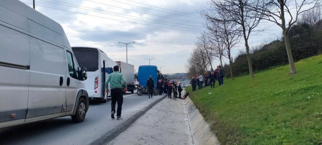 4 cezaevi aracı birbirine girdi; 6'sı jandarma 17 kişi yaralandı
