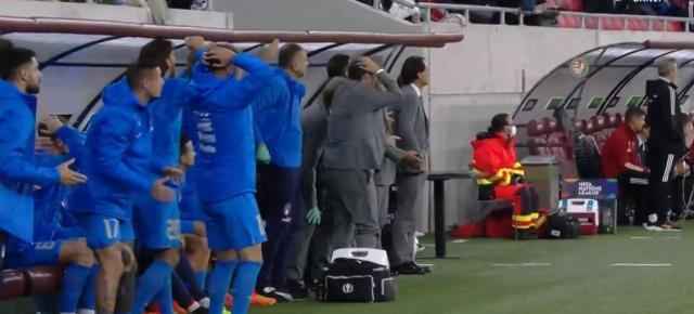 Yok artık Szalai! Fenerbahçe'nin yıldızı yaptığıyla İtalya yedek kulübesinde herkesi ayağa kaldırdı