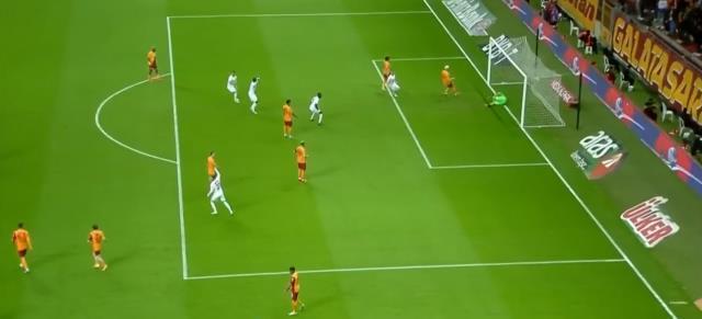 Sivassporlu futbolcu akıllara durgunluk verdi! Muslera bu golü hayatı boyunca unutamayacak