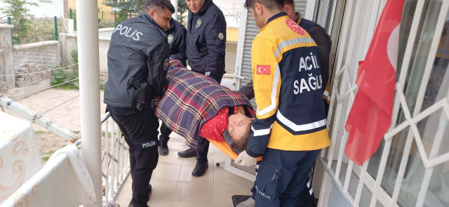 Birlikte ya�ad��� kad�n� d�v�p, b��aklad�