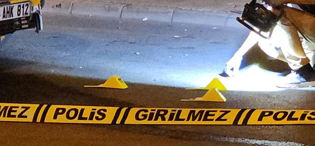Cadde ortasında silahlı kavga! 2 kişi öldü, 5 kişi yaralandı