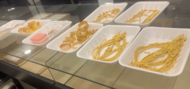 Büyükçekmece Adliyesi'ndeki soygun firarisi Erdal Timurtaş ve eşinin yurt dışına kaçış görüntüleri ortaya çıktı