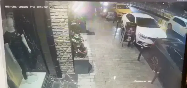 Ataşehir'de oto galeriye kalaşnikoflu saldırı: 13 gözaltı