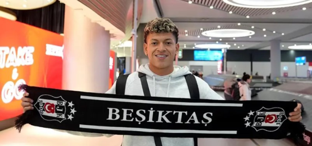 Beşiktaş'ta veda: 1 dakika bile oynayamadan ikinci kez takımdan yollandı