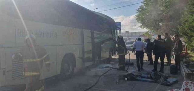 Balıkesir-Bursa Karayolu Üzerinde Seyir Halindeki Otobüste Yangın Çıktı