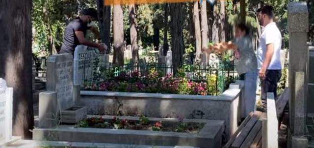 Kardeşinin ölümüyle yıkılan Alişan, mezar ziyaretine 'Artık kızım' dediği yeğeniyle gitmesi herkesi hüzne boğdu