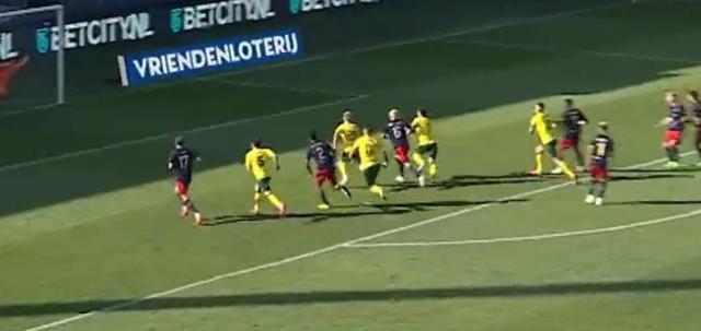 Sen ne büyük golcüsün Burak! Herkes, yeni takımıyla çıktığı ilk maçta attığı golü konuşuyor