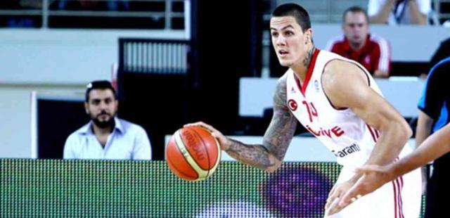 Milli Basketbolcu İlkan Karaman, trafik kazasında hayatını kaybetti