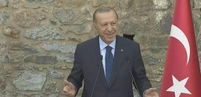 Basın toplantısında Merkel'le ilgili yöneltilen soru Cumhurbaşkanı Erdoğan'ı güldürdü