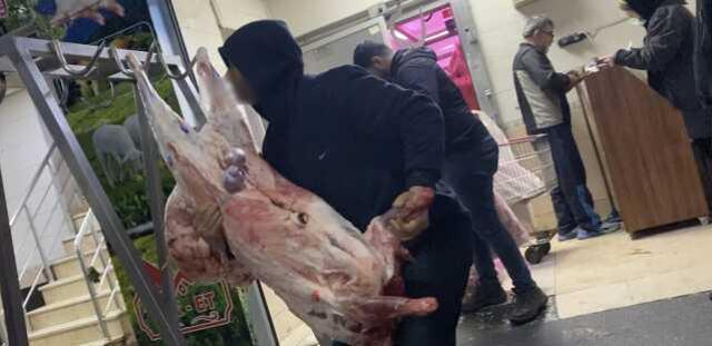 İstanbul'daki et halinde mide bulandıran görüntüler! Hijyen kuralları hiçe sayıldı