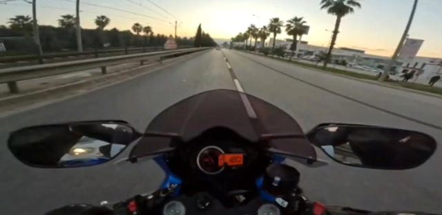 Antalya'da 280 km hız yapan motosiklet sürücüsü yakalandı
