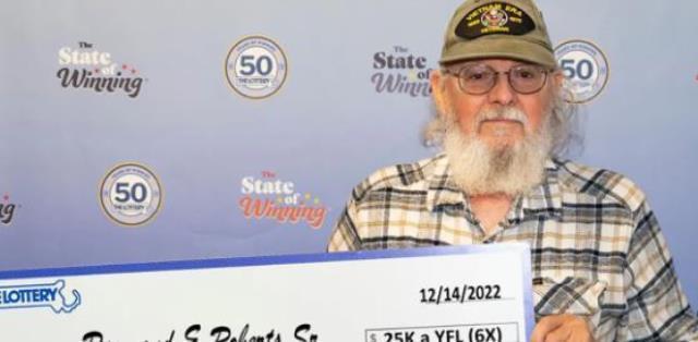 Dünyanın en şanslı adamı! 6 şans oyu biletine de ikramiye vurdu, bir günde milyoner oldu