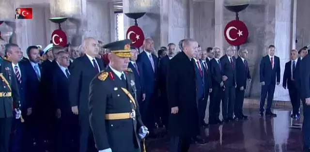 Cumhurbaşkanı Erdoğan ve devlet erkanı Anıtkabir'i ziyaret ediyor
