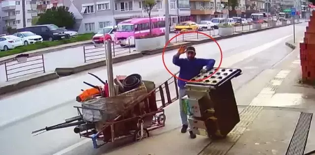 Hırsızlığında bu kadarı! Kapı önündeki paspası dahi çaldılar