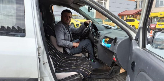 Aracını altın karşılığında satışa çıkardı! Bakın kaç gram istiyor