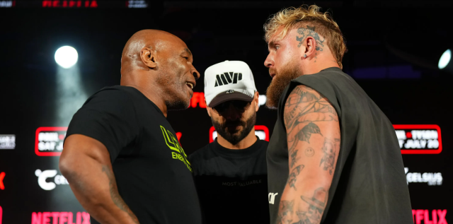 Mike Tyson-Jake Paul tokat anı izle! Mike Tyson neden tokat attı? (VİDEO İZLE)