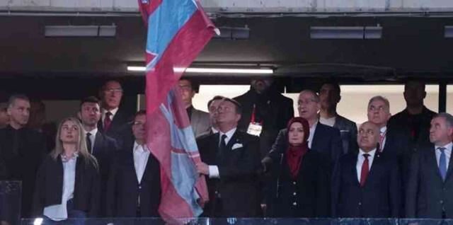 Finalde protokol tribünü karıştı! Beşiktaş Başkanı Hasan Arat çılgına döndü