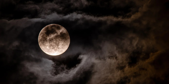 Dolunay insan psikolojisini nasıl etkiliyor? 2025 Nisan dolunayı hangi burcu nasıl etkileyecek?