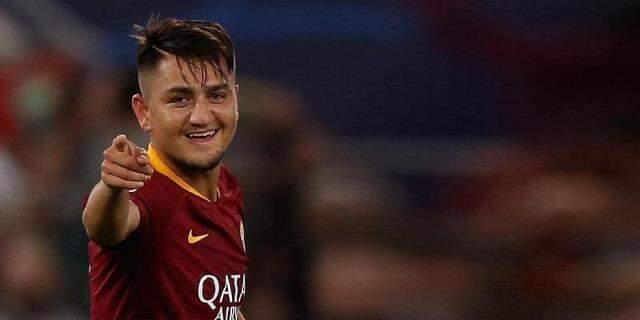 Milli futbolcumuz Cengiz Ünder, Marsilya ile sözleşme imzalamak için Fransa'ya gitti